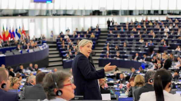 Zidul Europei contra extremei drepte se fisurează. Alianțele interzise, noua normalitate