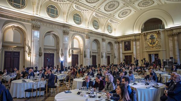 Mega-summit energetic la București! Ce planuri au liderii din Europa Centrală și de Est pentru viitorul energiei. RIEC 2025 confirmă rolul României în arhitectura regională