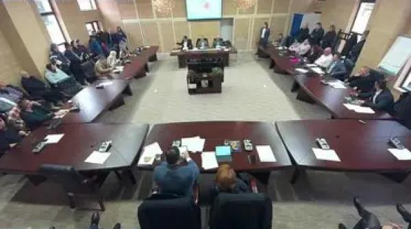 Șeful IȘJ Alba acuzat că i-a făcut „proști” pe copiii care nu știu să răspundă la întrebări