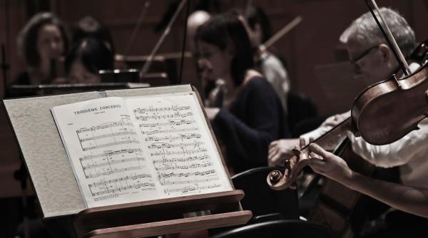 se lanseaza noile abonamente pentru 2026 la sala radio