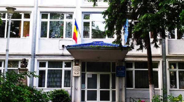 ancheta liceu elita galati profesoara amenintat elevii briceag