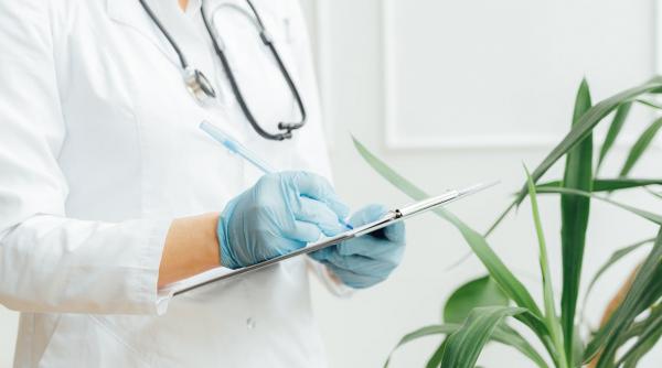 a doua opinie medicala platita sistem asigurari