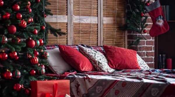 Cum să-ți redecorezi livingul pentru sezonul de iarnă – fără să schimbi tot mobilierul