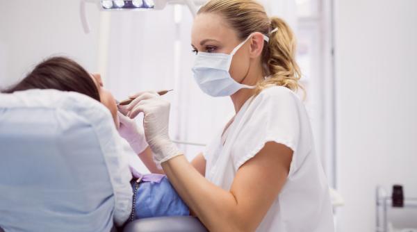 România, codașă în UE la finanțarea serviciilor stomatologice 