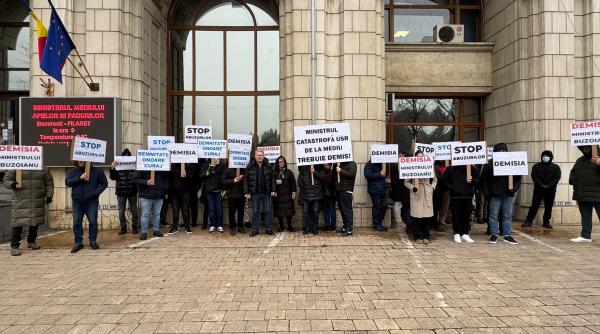 STOP abuzurilor! PUSL continuă protestele și cere premierului Ilie Bolojan demiterea ministrei Diana Buzoianu