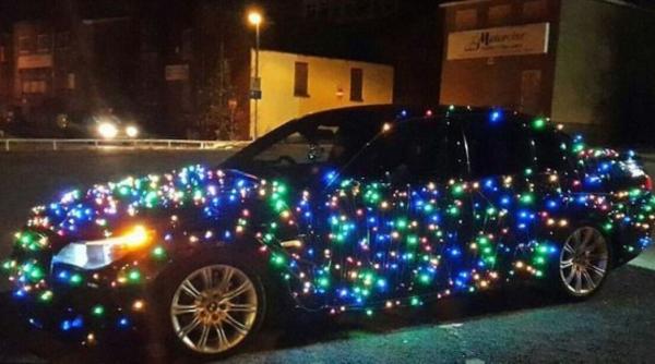 amenzi uriase soferii impodobesc masinile sarbatori