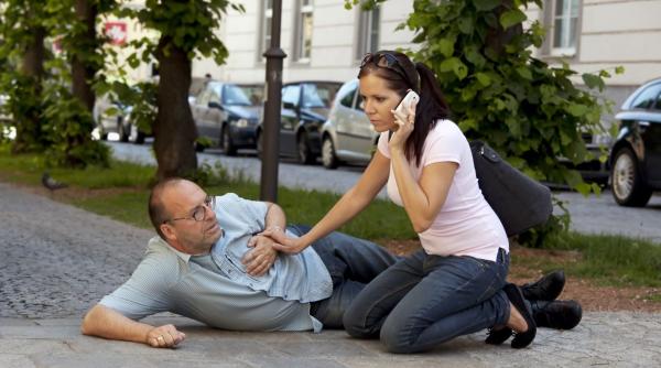 Un chirurg celebru spune adevărul dur: aceste alimente banale îți distrug inima zilnic