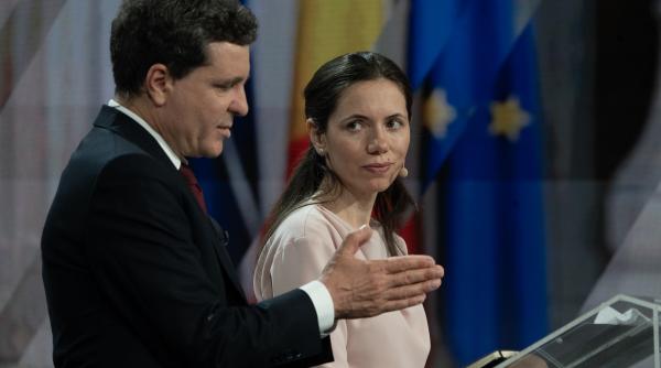 mirabela gradinaru oferit cadouri colindatorilor palatul cotroceni