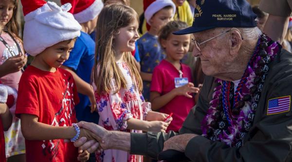 Unul dintre ultimii americani supravețuitori ai atacului de la Pearl Harbour s-a stins din viață