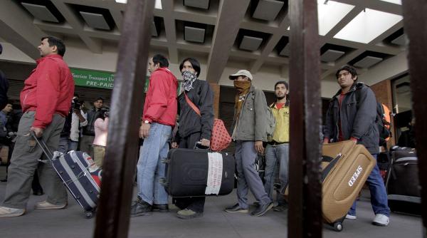 Scade importul de muncitori non-UE: Contingentul de străini nou-admiși pe piața muncii în 2026 va fi de 90.000