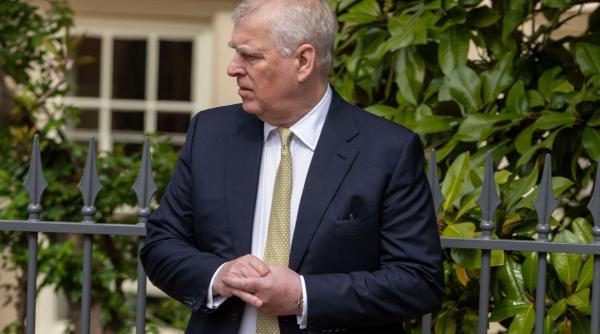 dosarele epstein fostul print andrew i a cerut lui ghislaine maxwell prietene nepotrivite