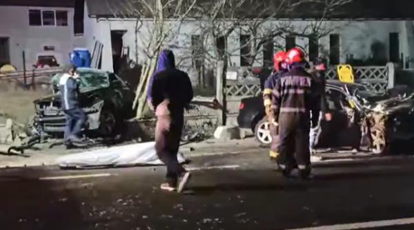 accident cu doi morti in bistrita nasaud dupa ce doua masini s au ciocnit frontal