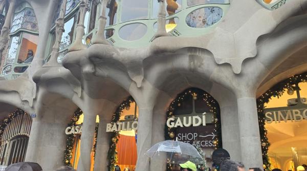 barcelona proiect gaudi marea mediterana