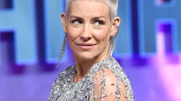 actrita lost evangeline lilly leziuni cerebrale accident plaja