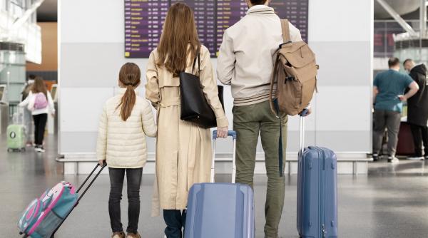 cum iti organizezi bagajul de mana pentru a castiga timp si spatiu la aeroport