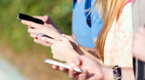 de ce sa nu ai multe aplicatii telefon avertismentul expertilor securitate cibernetica