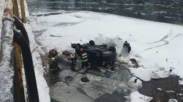 masina persoane copii cazut rau bistrita