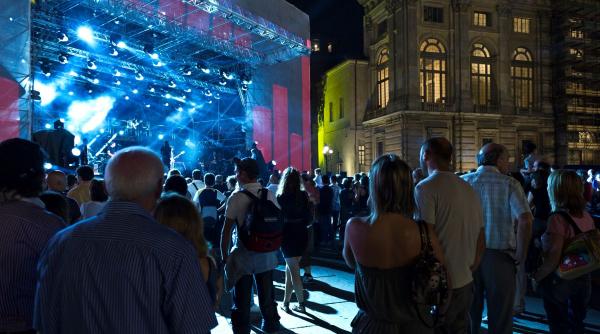 criza financiara primaria sectorului 6 scena noua parcul crangasi