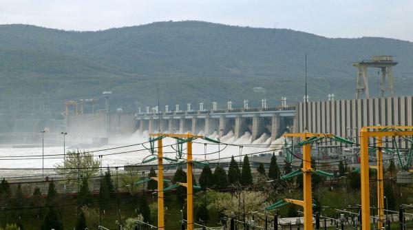 12 proiecte hidroenergetice blocate araco cere interventia imediata a guvernului