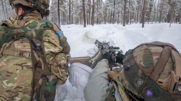 Americanii, puși în dificultate în Arctica: finlandezii i-au „menajat” la exerciții NATO