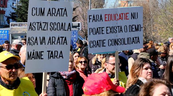 ANOSR se alătură protestului sindicatelor din Educație. Studenții cer burse mai mari