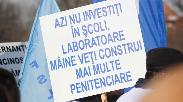 Protestul sindicaliștilor din Educație: „Căutăm ministru. Oferim: salarii tăiate și haos legislativ”