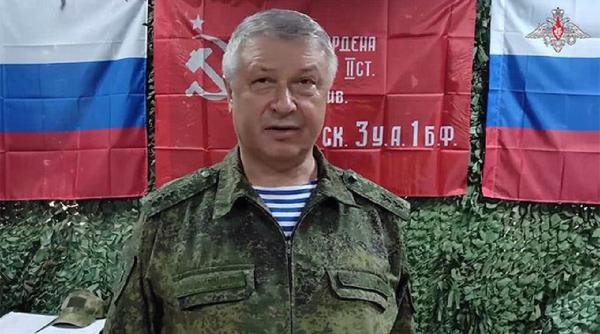 general rus impuscat de mai multe ori la moscova