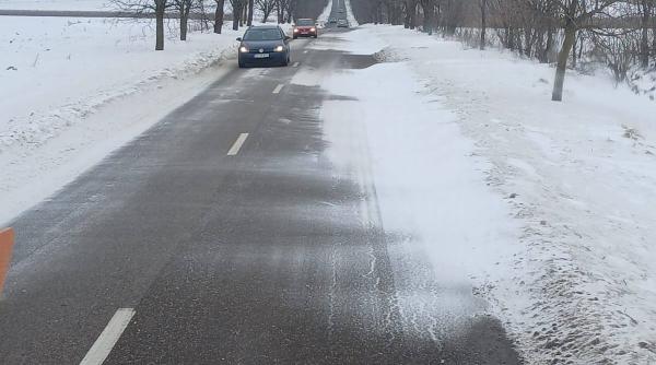 zapada si ceata pe soselele din romania