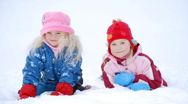 Horoscop zilnic, 12 februarie 2026: Scorpionii rezolvă probleme vechi, iar Vărsătorii fac o descoperire