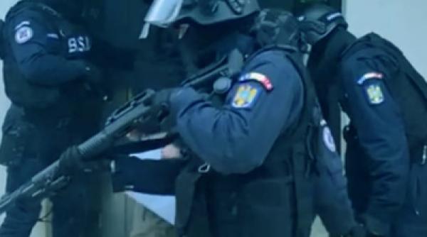 Persoane înșelate în Prahova prin SMS-uri în care se cereau bani în numele copiilor victimelor