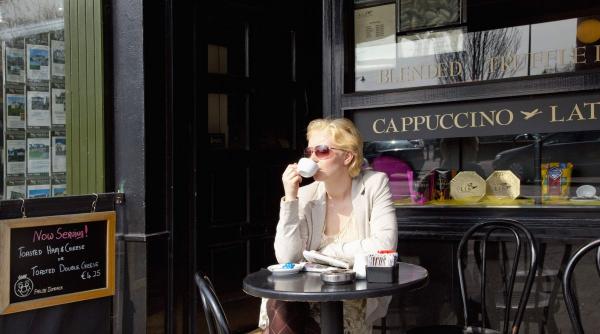 Zodiile care adoră cafeaua: cine bea cel mai mult și de ce