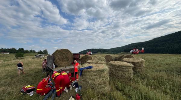 Tragedie la Ighișu Nou! Copil în stop cardio-respirator după ce a fost lovit de un balot de fân