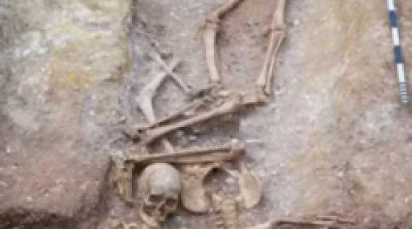 Descoperire uimitoare la Cambridge: rămășițele unui bărbat operat pe creier, aflate într-o groapă comună din perioada vikingă