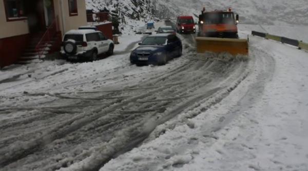 Sfaturi pentru șoferi: Trucuri surprinzătoare pentru deszăpezirea rapidă a mașinii