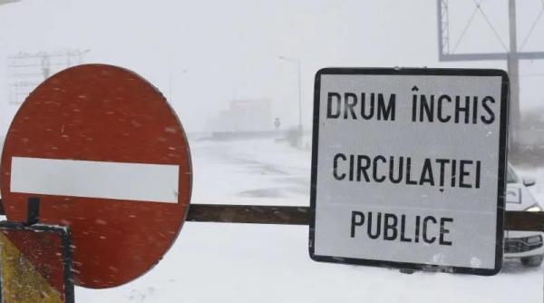 Ninsori și viscol în România: drumuri închise, porturi blocate și zeci de intervenții Salvamont