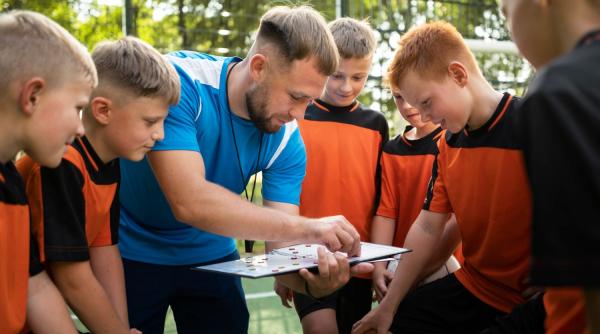 Noi reguli pentru competițiile sportive ale elevilor. Revine „Daciada”