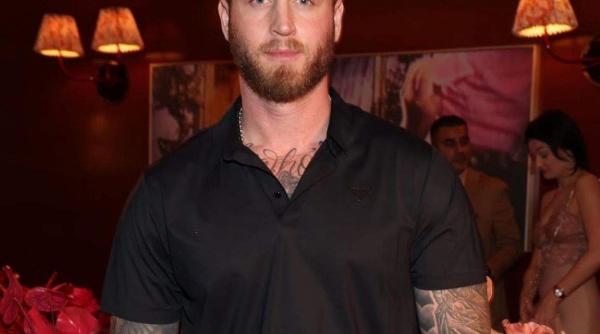 Fiul lui Tom Hanks a rămas blocat în Columbia: „Nu am nicio idee ce o să fac”