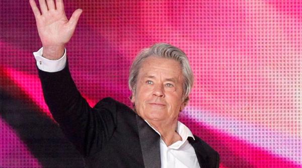 S-a încheiat disputa pe averea lui Alain Delon? Decizia neașteptată a fiului său.