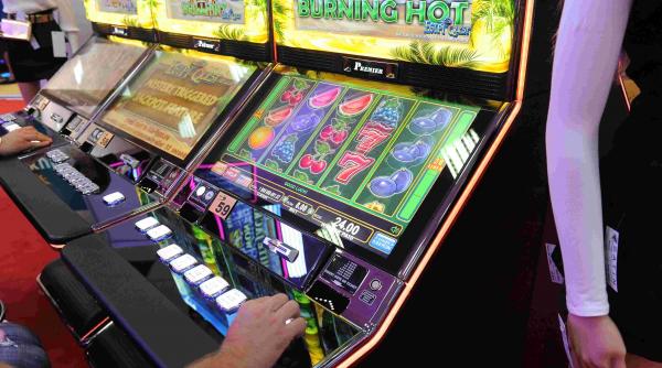 Guvernul, pregătit să ne rupă în amenzi. Cât strânge statul din „păcatele” românilor