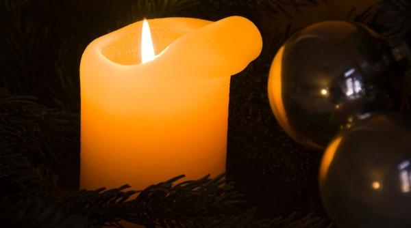 Pană de electricitate: Cum să faci o lumânare de urgență