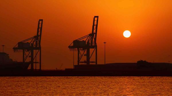 criza petrolului scenariul broastei fierte dumitru chisalita