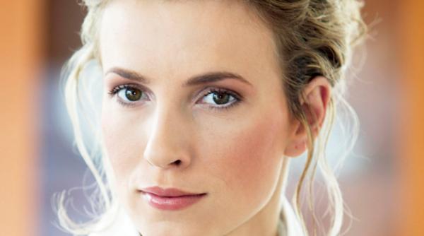 Provocare periculoasă pe TikTok: Subțierea nasului cu tratamente anti-acnee. Avertismentul medicilor