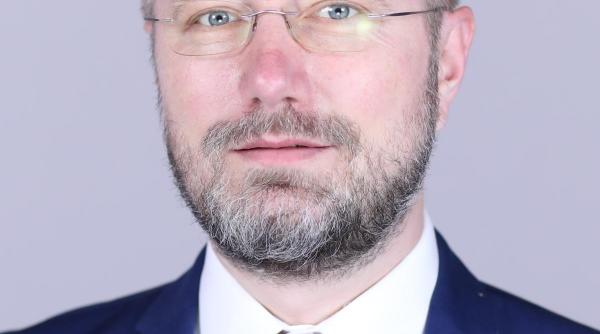 Dărâmăm case, extindem cimitire. Un proiect UDMR