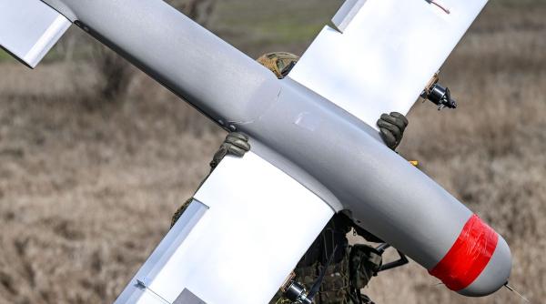 Incident grav la granița cu Rusia: centrală din Estonia lovită de o dronă, Letonia în alertă