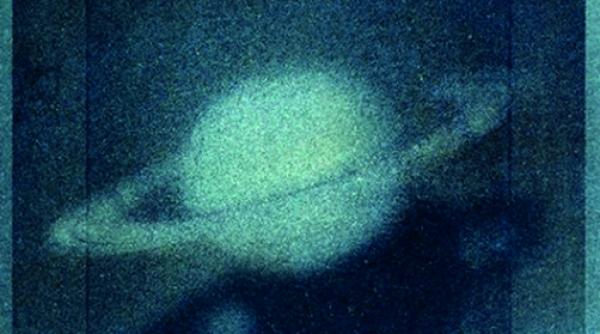 9 cărți strălucitoare