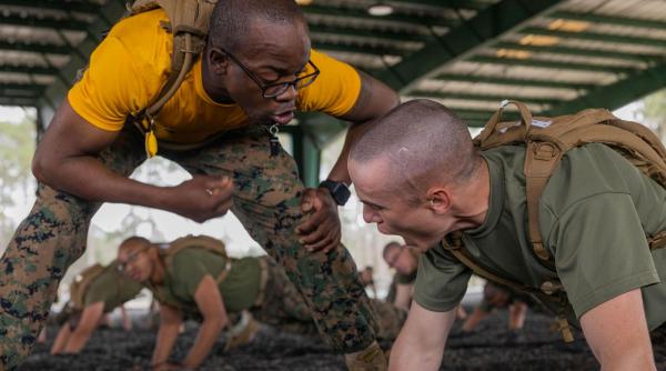 alerta iran atac terestru 3500 puscasi marini orient mijlociu