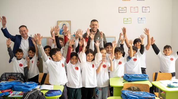 copii comunitati defavorizate sprijiniti fundatia carmistin