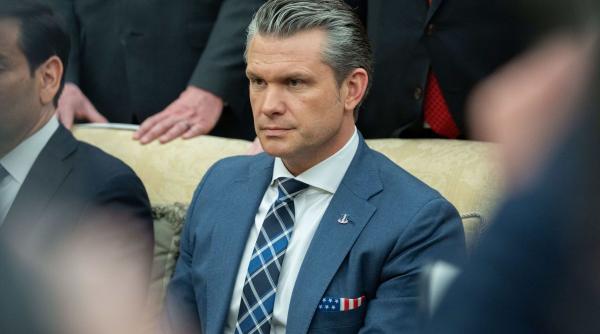 Ce se află în spatele războiului din Iran? Șeful Pentagonului și investițiile în industria de armament înaintea atacului asupra Teheranului