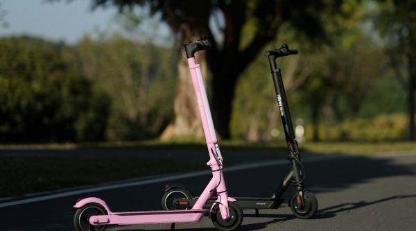 Roți de cauciuc sau plastic la trotinetele pentru copii – care sunt mai bune?