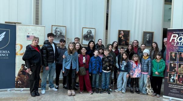 „Founders Museum” – expoziția care i-a pus pe elevii Academiei Da Vinci față în față cu adevărul despre libertate: ori ești liber, ori plătești prețul